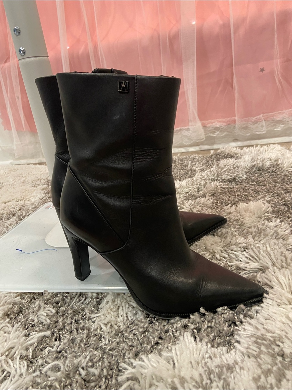 Franco Sarto Black Pointed Toe Mid-Calf Heeled Boots size 5.5